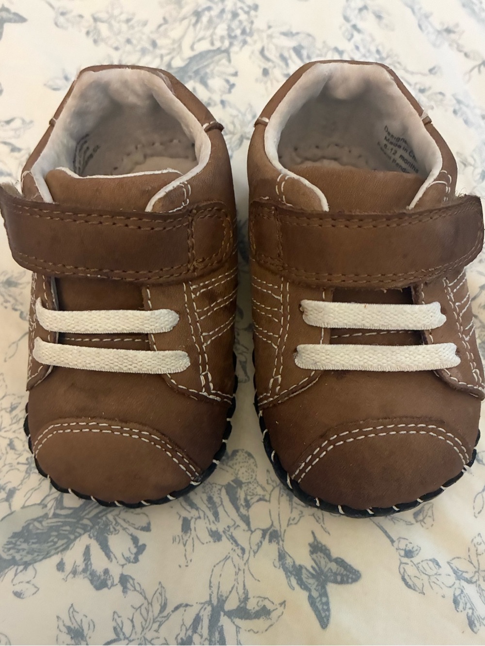 Pediped brown leather shoes for new walkers or crib shoes size 6-12 months Jake